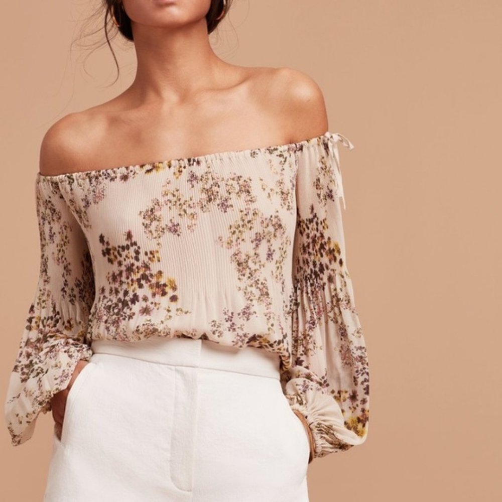 Aritzia Wilfred Talence Silky Chiffon Micro Pleated Floral Peasant Sleeve Blouse - Picture 3 of 11